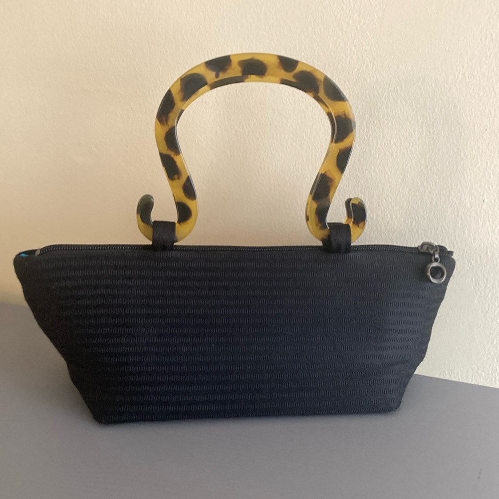 G’s Glory small chic black evening bag. A must have!